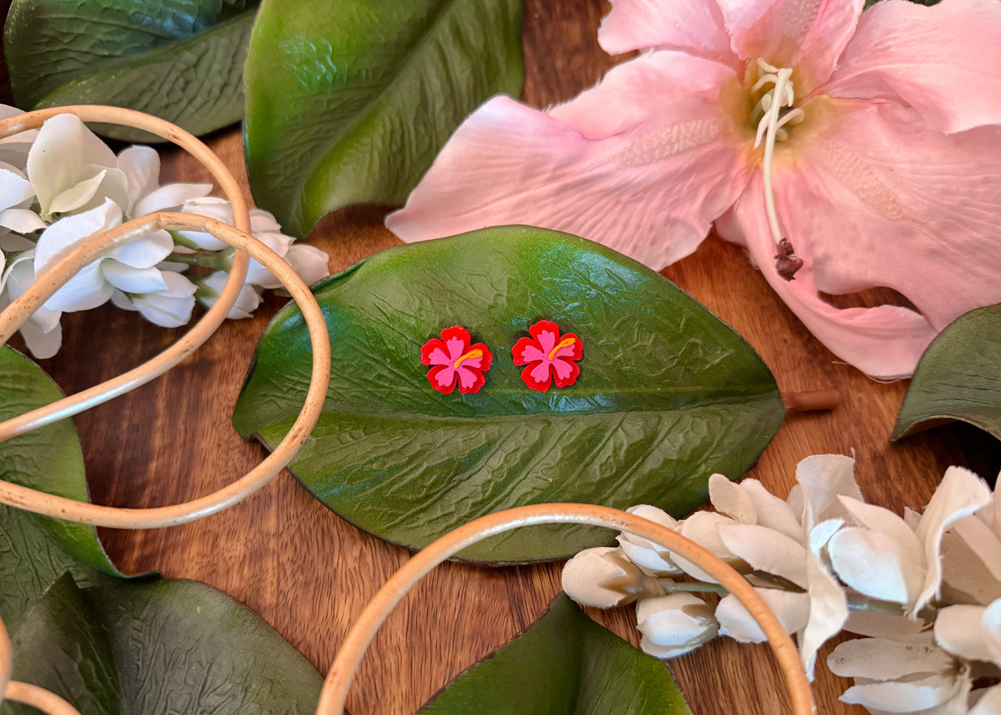 Amapola Roja Stud Earrings