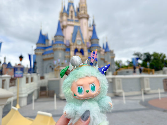 Magical World Bag Plush Crown