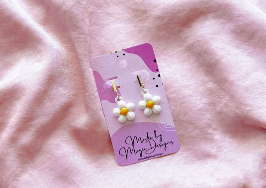 Teeny White Puffy Daisy Earrings (Gold)